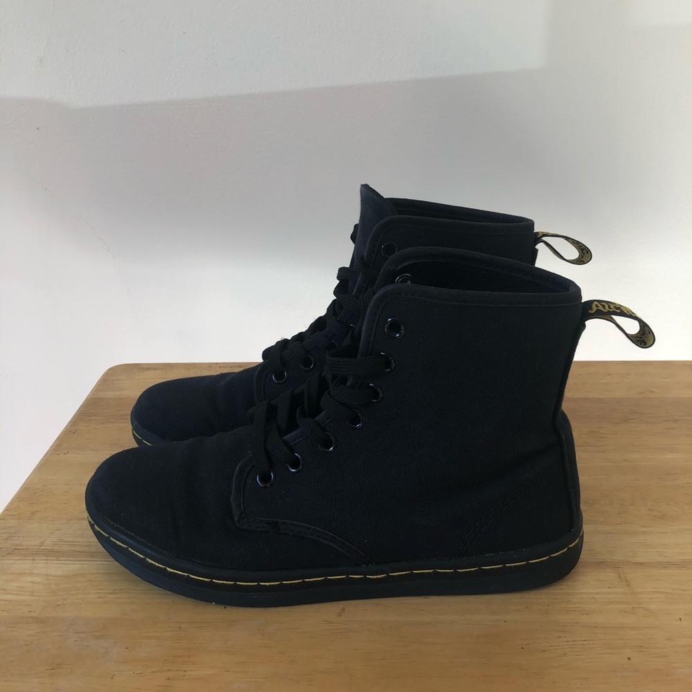 Doc Marten’s - black runners with yellow details